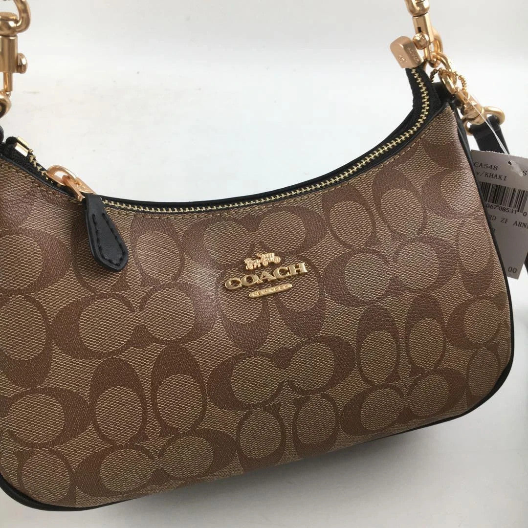 COACH Terry Underarm Bag – Model CA548